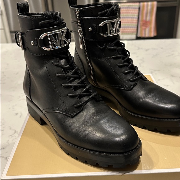 Michael Kors Black Leather Combat Boots with Silver Accents excellent - Picture 2 of 6